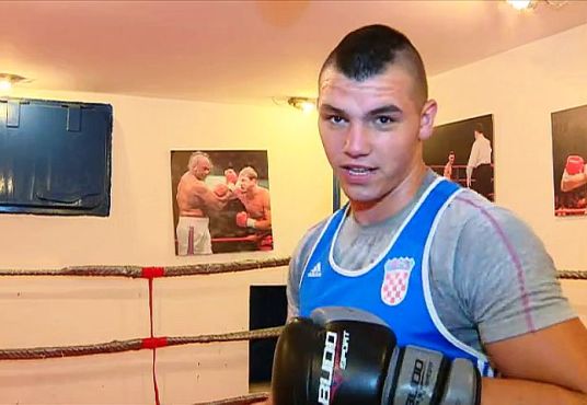 Boksač J. Biletić osigurao broncu na EP za mlađe seniore a “sanja” zlato