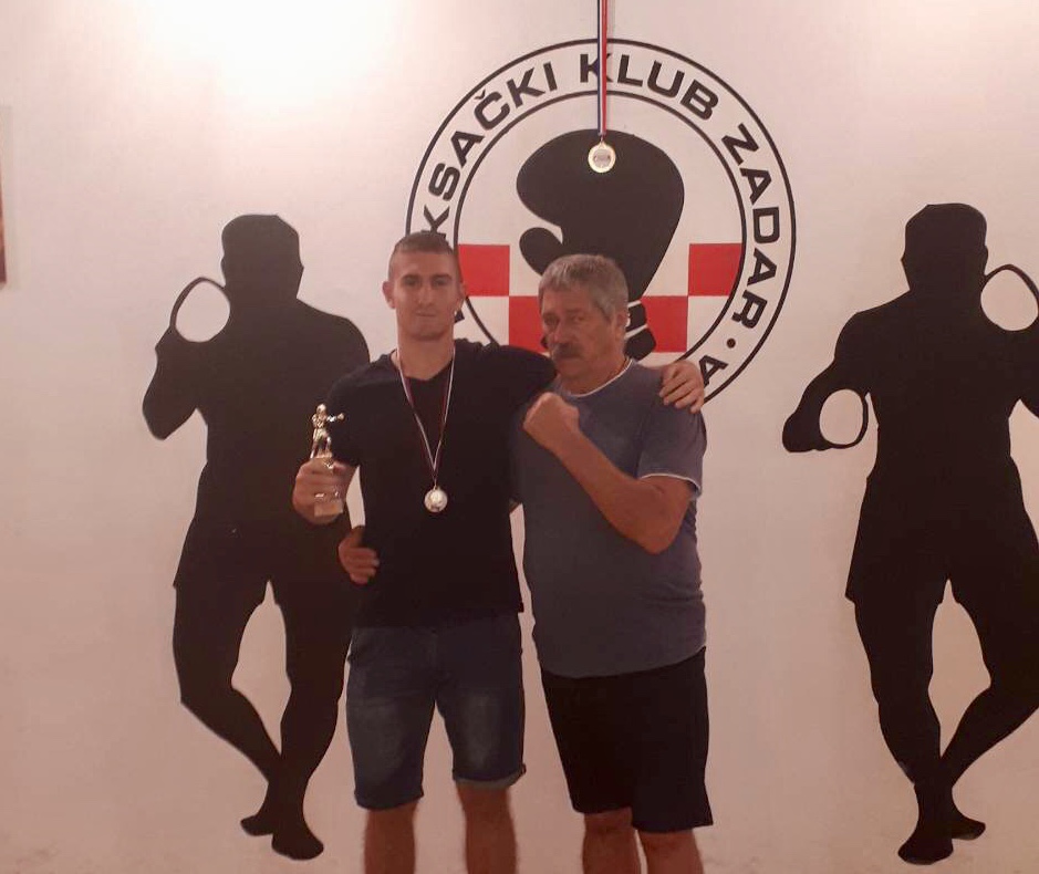 Nikoleto Grdović iz Boksačkog kluba Zadar brončani u Slovačkoj!