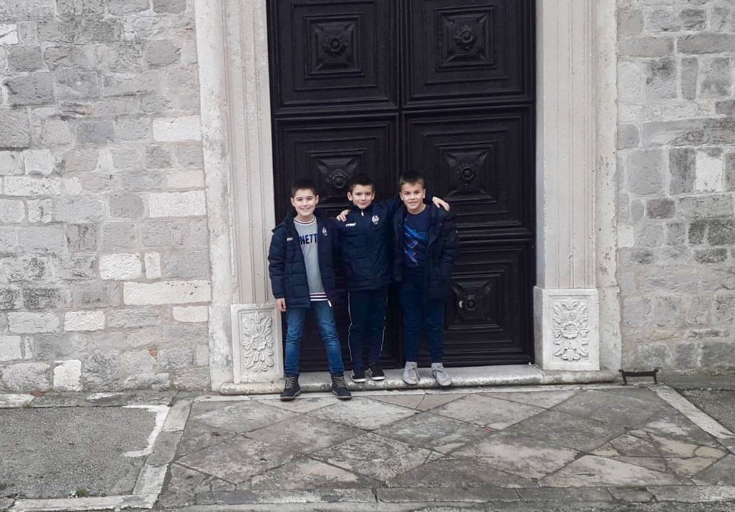 Veliko srce mališana iz NK Zara koji nesebično volontiraju gdje god stignu. Bravo!!!