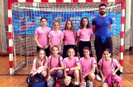 Djevojčice iz OŠ Bartula Kašića četvrte u državi u futsalu