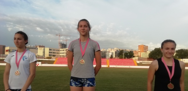 AŠK Benkovac: Matea Čerina trostruka prvakinja Hrvatske s državnim rekordom na 100 metara