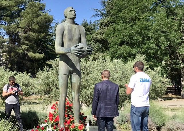 Četvrt stoljeća bez Krešimira Ćosića. Na Višnjiku obilježena 25-godišnjica smrti ovog košarkaškog velikana