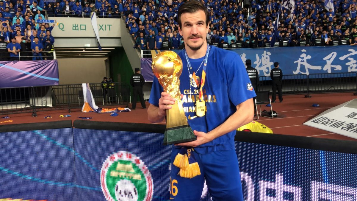 IVAN SANTINI Pobjednik na terenu i izvan njega