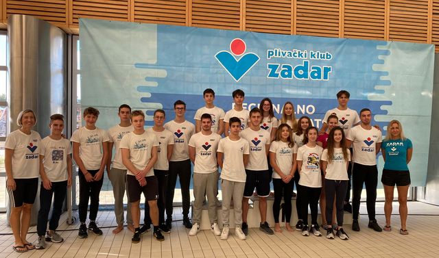 REGIONALNO PRVENSTVO Prvaci Regije plivači PK Zadar Ana Burazer, Noa Kuman, Roko Šango, Rita Herceg, Lucija Klasić