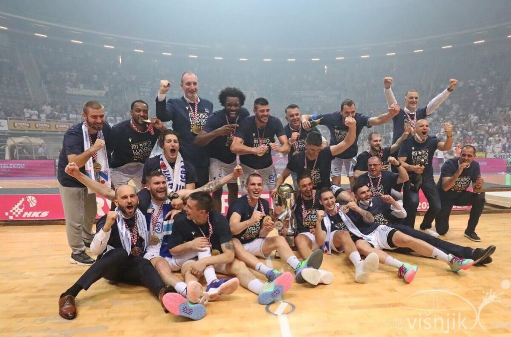 Dvostruka kruna košarkaša Zadra i KKOI Zadar, srebro Ninčević/Vitturi, dvije bronce Mateja Nevešćanina, bronce Ariane Oreč i Ivana Nekića, kraj karijere Stipe Žunića…