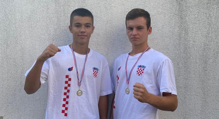 BOKSAČKI KLUB ARES Pobjede Vice Radonića i Luke Bukvića!