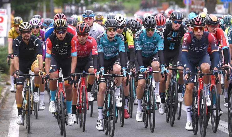 Jonathan Milan u foto finišu do pobjede druge etape CRO Race utrke s ciljem u Zadru