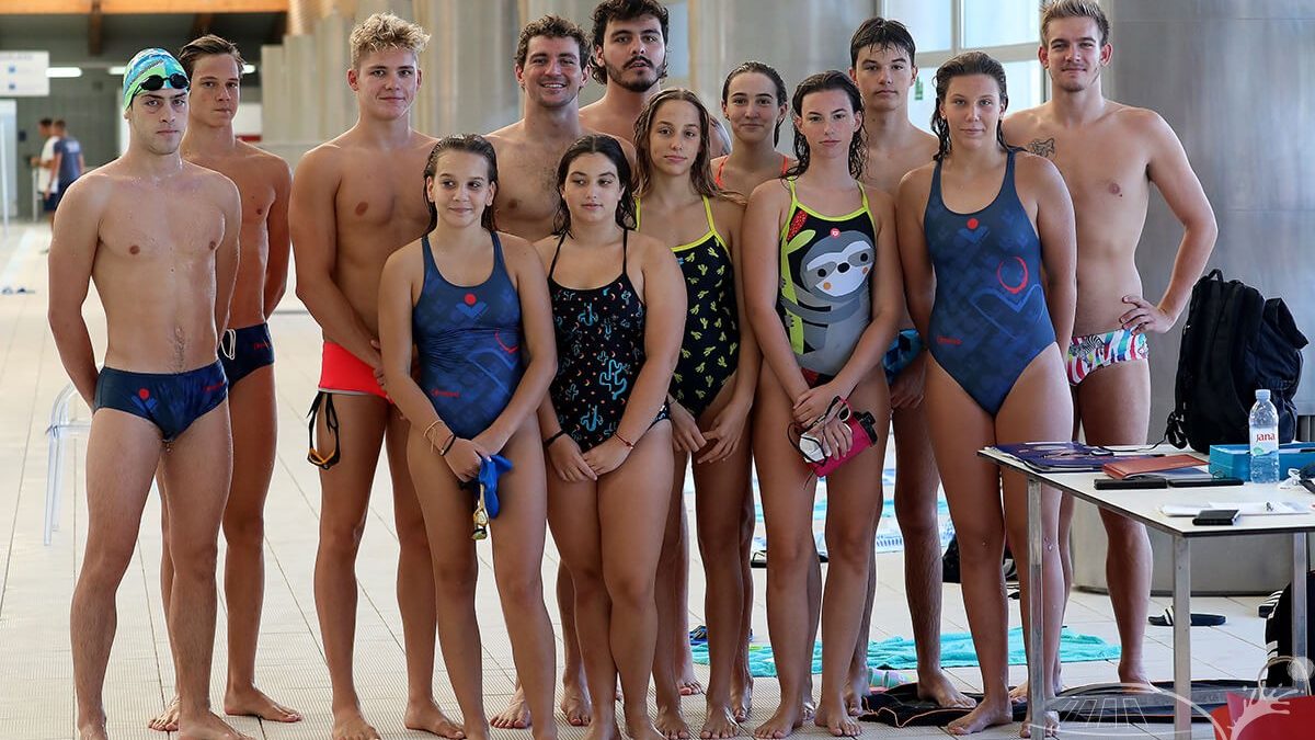 OLIMPIJCI NA VIŠNJIKU Mladim zadarskim plivačima demonstrirali vještine ovog divnog sporta