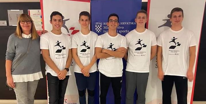 Dečki iz Gimnazije Franje Petrića peti, cure iz Gimnazije Vladimira Nazora šeste na državnoj završnici u šahu