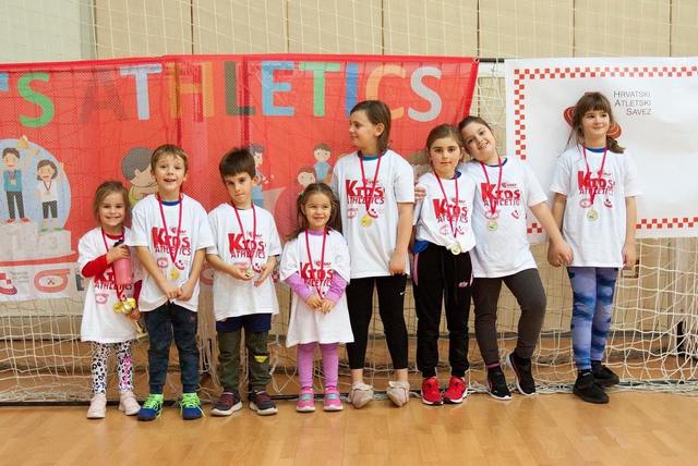 KIDS’ ATHLETICS DAY Atletski praznik pod svodovima Krešine dvorane, pobjede odnijeli Agram i OŠ Zadarski otoci
