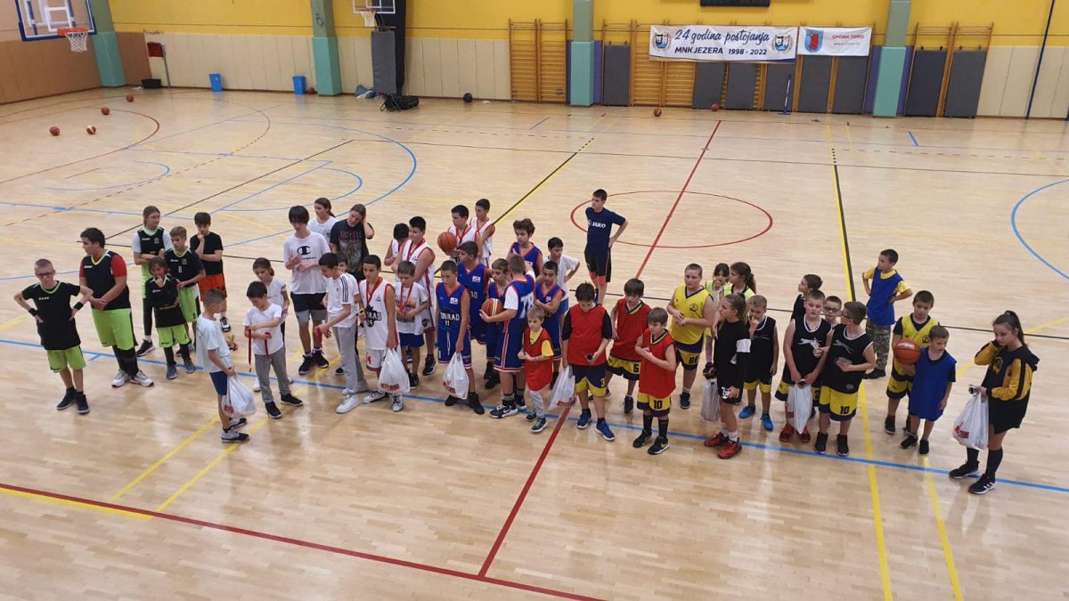 ŠKOLA KOŠARKE OTOK PAŠMAN Pašmanci u svom prvom nastupu drugi na turniru u Tisnom