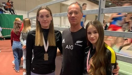 MLAĐE SENIORSKO PH U ATLETICI Bronce Jane Bujan i Miriam Medved (AK Fortius) te Anite Odžaković (AŠK Zadar)