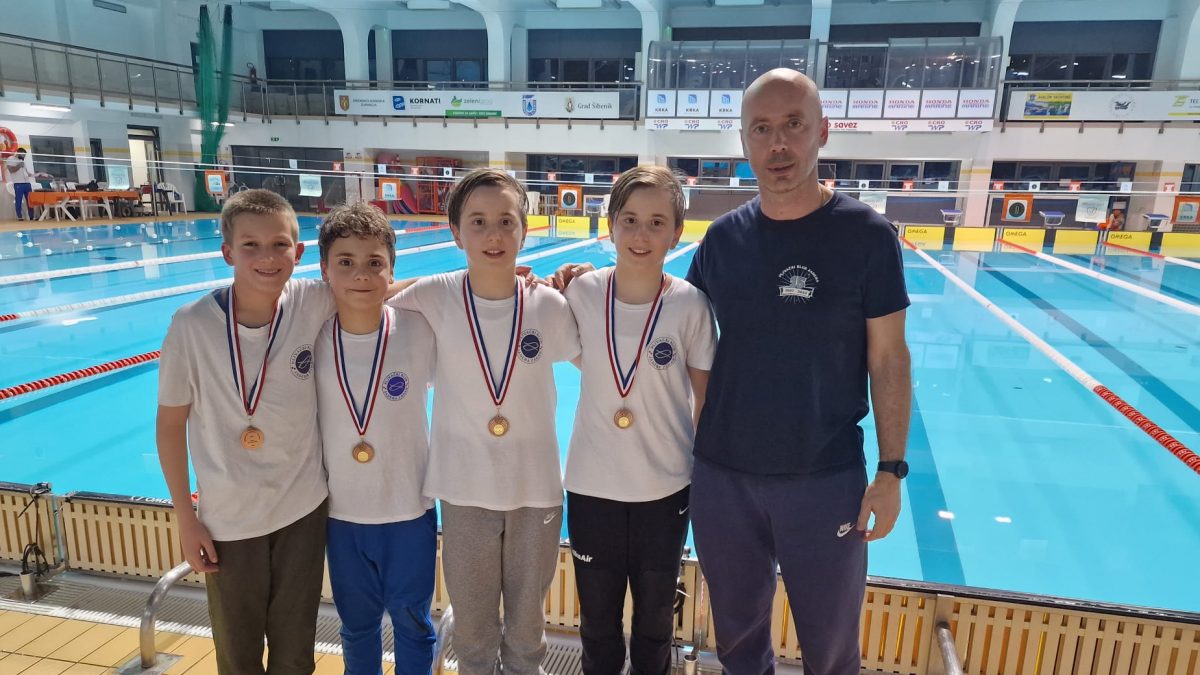 PLIVAČKI KLUB JADERA Dvije medalje i niz osobnih rekorda na Regionalnom prvenstvu u Šibeniku!