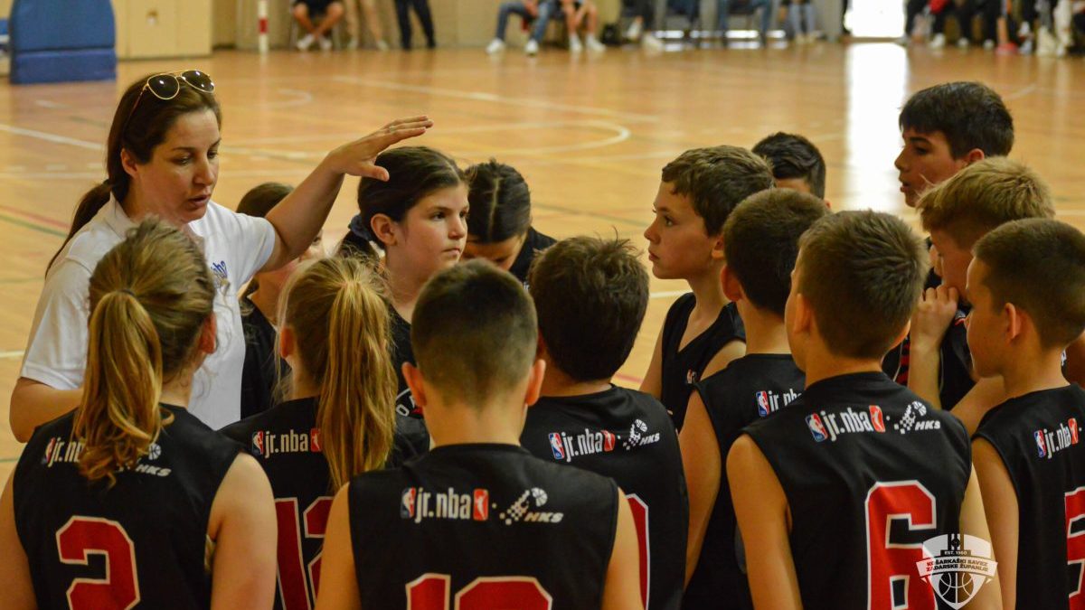 HKS Prijavite svoju školu u četvrtu sezonu Jr. NBA lige