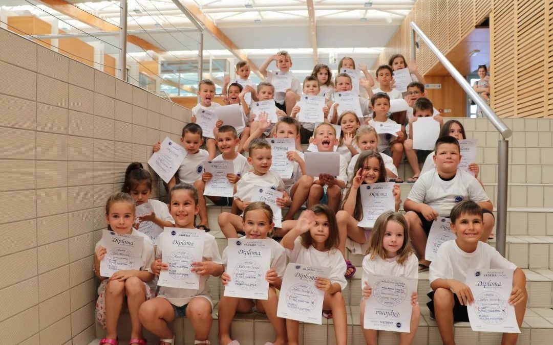 PLIVAČKI KLUB JADERA Proplivala 61 nova ribica