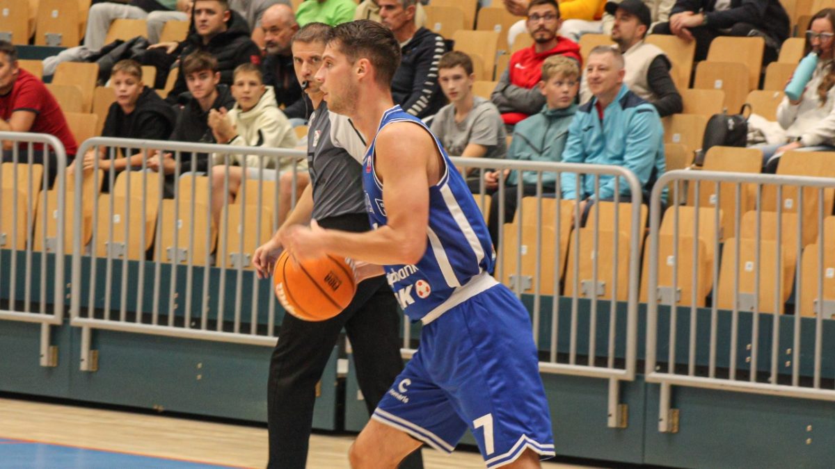 ZADAR LAKO PROTIV ŠKRLJEVA Petar Vujačić zabio 29 poena