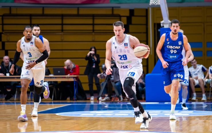 JUSUP ŠKOLOVAO REPEŠU Zadar izdominirao derbi u Zagrebu