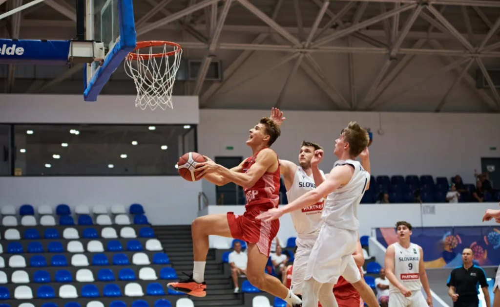 EP U-20 DIVIZIJE B Blamaža Hrvatske protiv Slovačke, Niko Šare jedini raspoložen