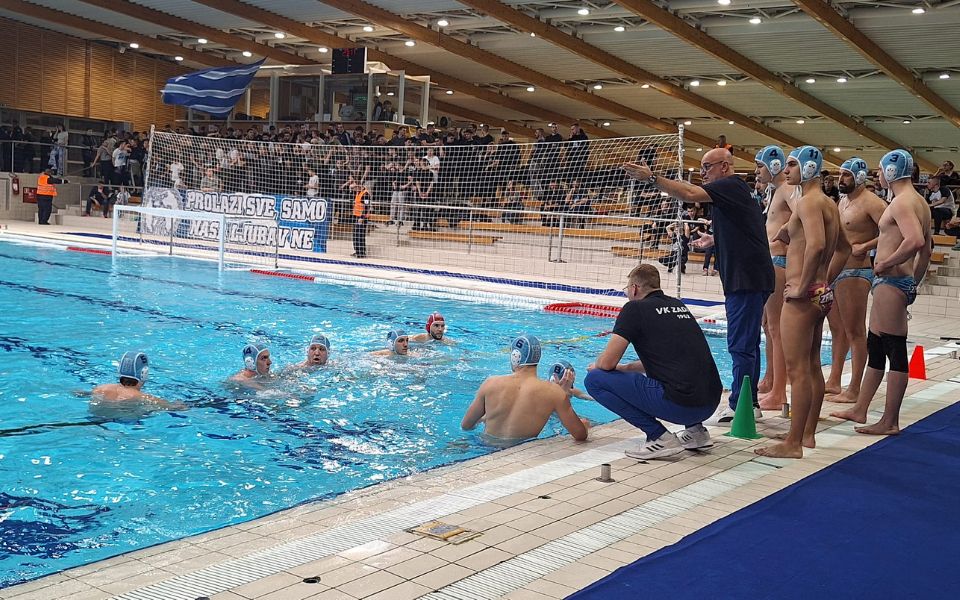 VIŠNJIK U DELIRIJU Vaterpolisti Zadra “na pragu raja”, a bazen je gorio kao nikada prije!