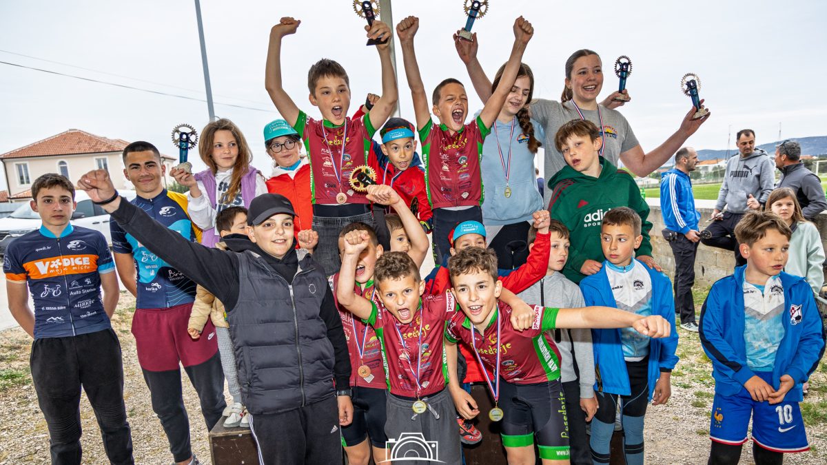 BICIKLISTIČKI KLUB POSEDARJE Prvaci Dalmacije po treći put uzastopno!