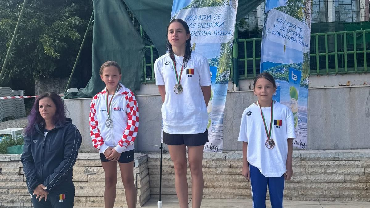 TRI NASTUPA TRI ODLIČJA NA PRVENSTVU BALKANA Srebro Lune Perić s daske od 1 metra