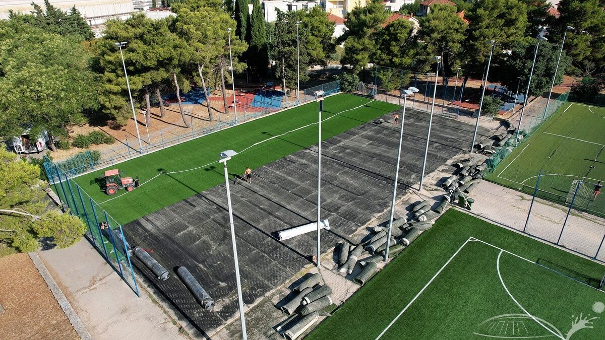 Novi travnjak i na drugom malonogometnom terenu na Višnjiku