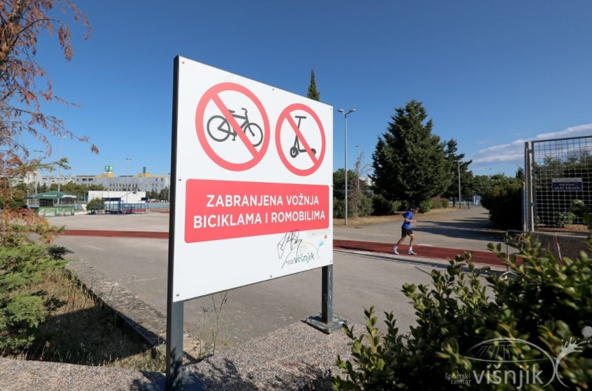 ŠC VIŠNJIK: “Molimo da ne vozite električne romobile i bicikle unutar Sportskog centra”