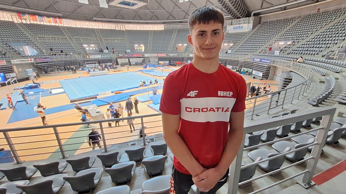 NIKO NEVEŠĆANIN Prvak Balkana na preči, srebrni na ručama!
