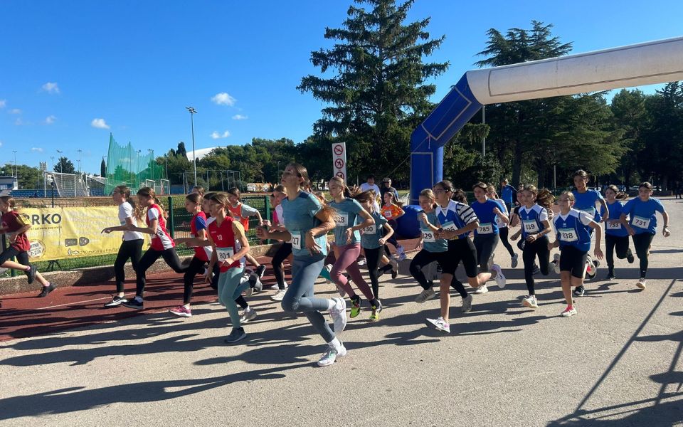 REKORDAN ODAZIV Ove su osnovne i srednje škole najbolje u krosu u Zadarskoj županiji