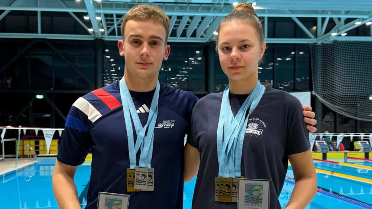 PLIVAČKI KLUB JADERA Četiri odličja Dore Babić u Puli!