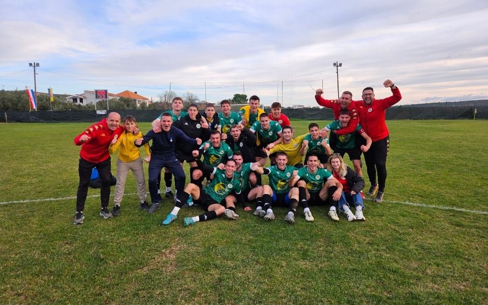 1. ŽNL Abeceda slavila na punom Šaraju i potvrdila status “jesenskog prvaka”