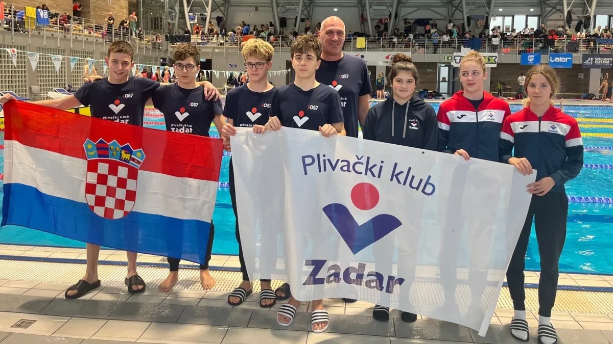 PLIVAČKI KLUB ZADAR Tri odličja Šime Markulina, odlični nastupi Laure Župan i Tonija Mršića na “XVIII. Győr Openu”