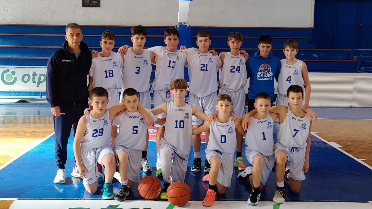 ŠKOLA KOŠARKE ZADAR DO 13 GODINA Pobjeda i poraz na otvaranju sezone!