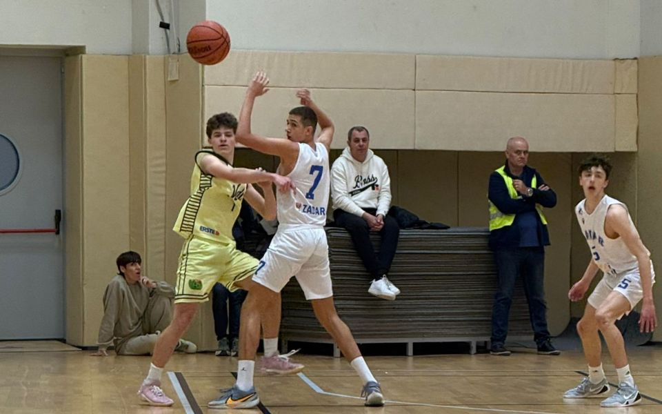 JEDINSTVENA KADETSKA LIGA Uvjerljiva pobjeda KK Zadar protiv KK Vedi