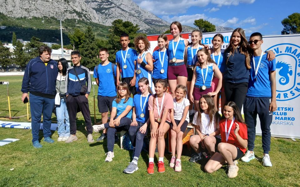 AK ALOJZIJE STEPINAC Žetva medalja u Makarskoj, odlična Zara Silić u Splitu