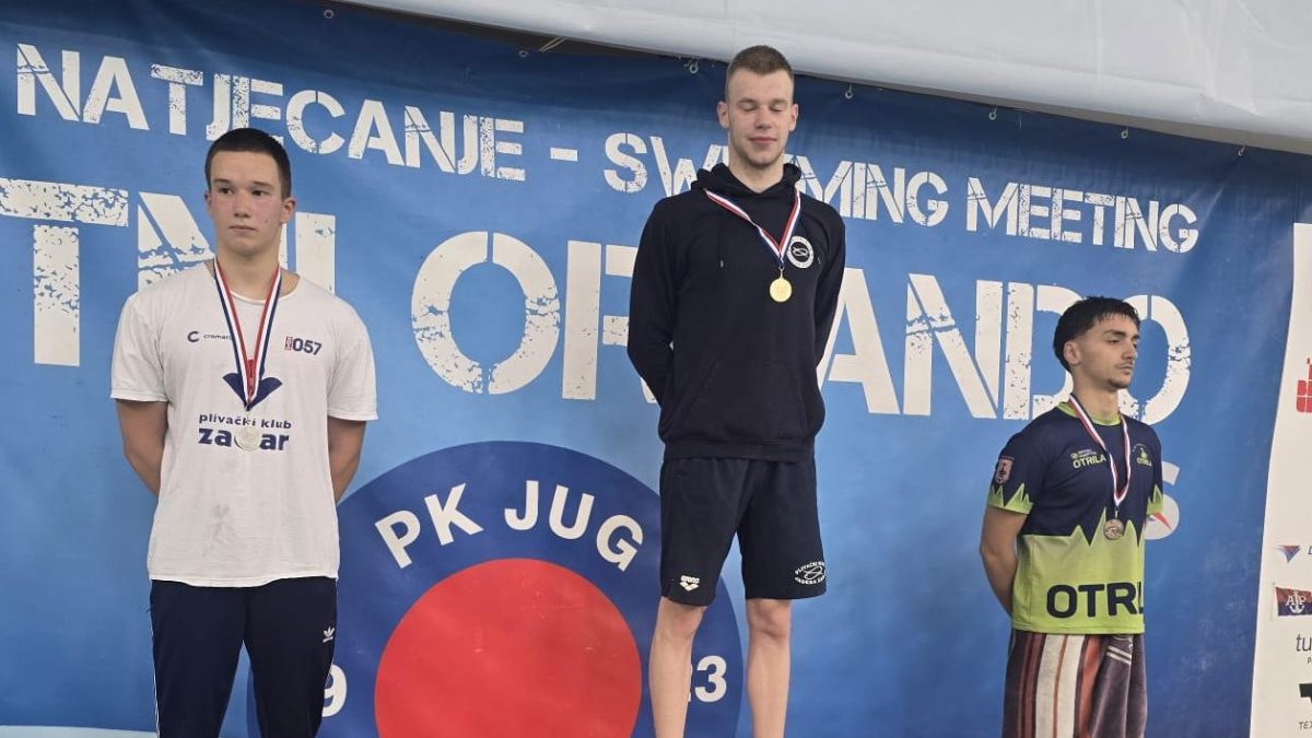 PLIVAČKI KLUB JADERA Četiri zlata Mate Molnara u Dubrovniku!