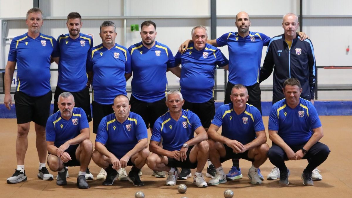DEBELJAK RAZMONTIRAO SVETI JAKOV Povijesni ulazak u Super ligu uz pobjedu 23:3!